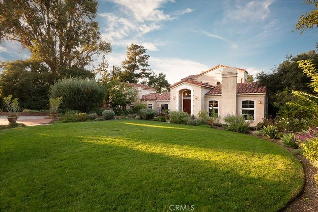 21149 Entrada Road, Topanga, CA 90290