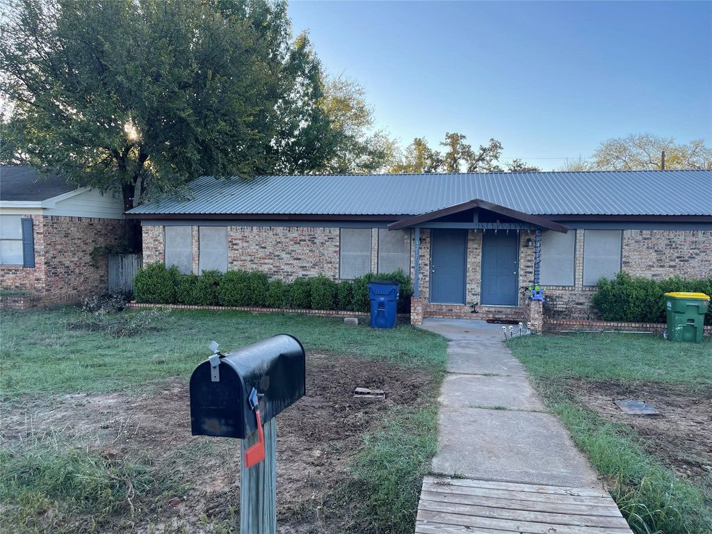4217 Quail Ridge Court, Granbury, TX 76049