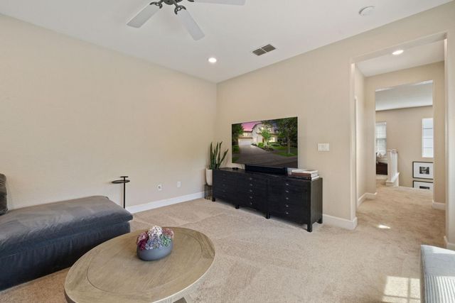 527 W Questa Trl, Mountain House, CA 95391