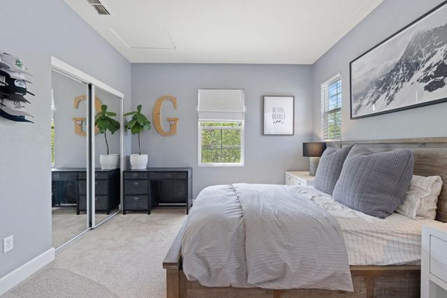 527 W Questa Trl, Mountain House, CA 95391