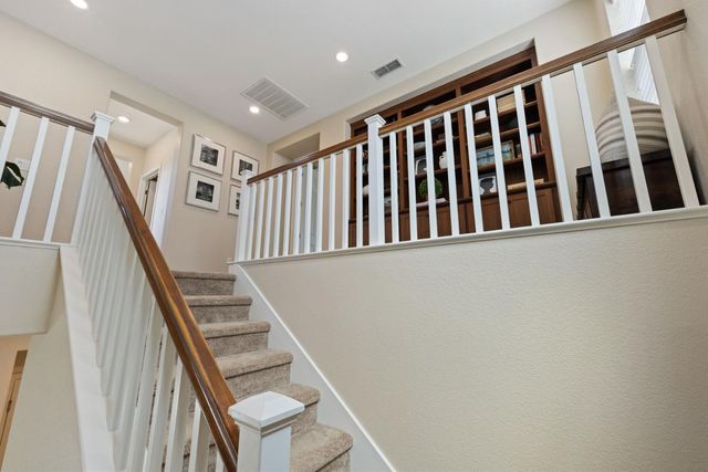 527 W Questa Trl, Mountain House, CA 95391