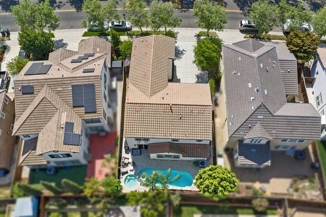 527 W Questa Trl, Mountain House, CA 95391