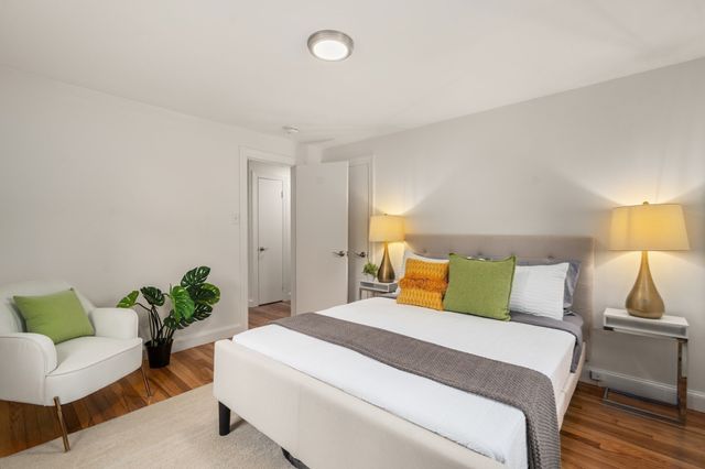 11-13 Cross Street 11, Belmont, MA 02478