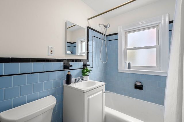 11-13 Cross Street 11, Belmont, MA 02478