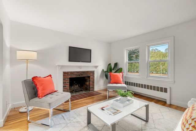 11-13 Cross Street 11, Belmont, MA 02478