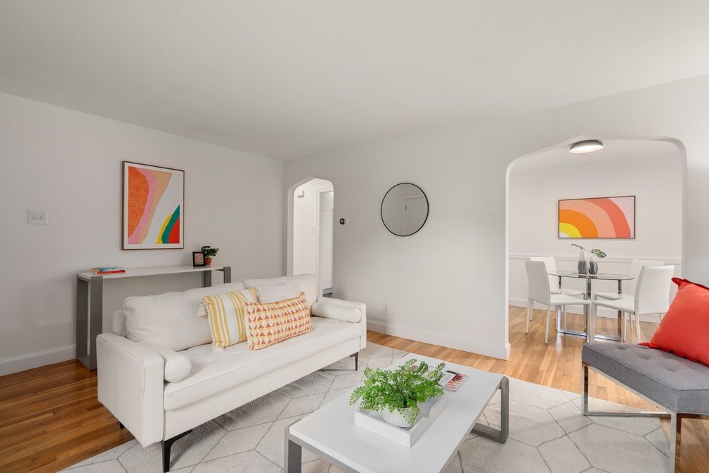 11-13 Cross Street 11, Belmont, MA 02478