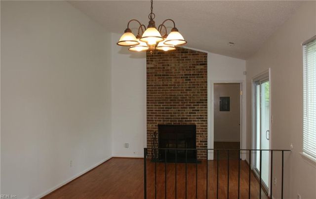 3332 Kinsington DR, Chesapeake, VA 23321