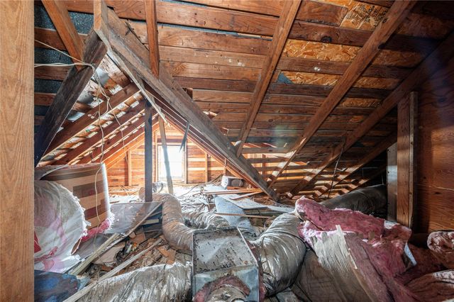 10553 S State Highway 71, Danevang, TX 77437