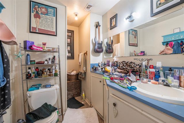 10553 S State Highway 71, Danevang, TX 77437