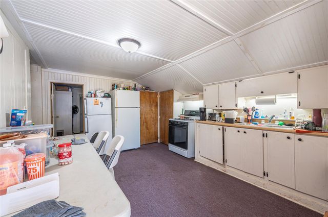 10553 S State Highway 71, Danevang, TX 77437