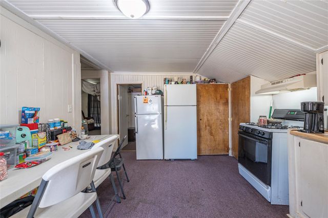 10553 S State Highway 71, Danevang, TX 77437