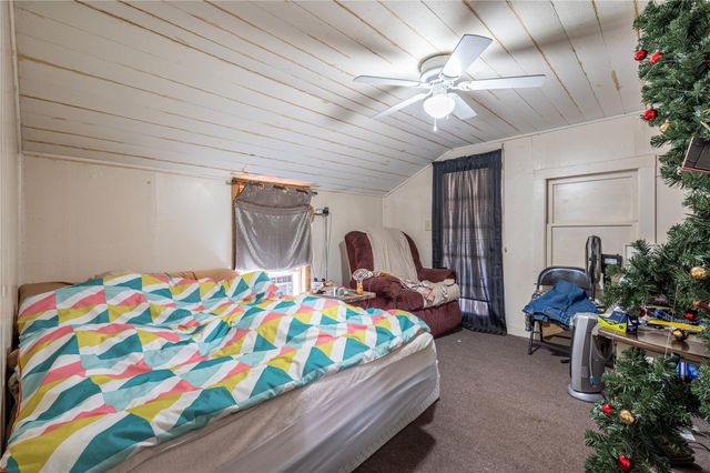 10553 S State Highway 71, Danevang, TX 77437