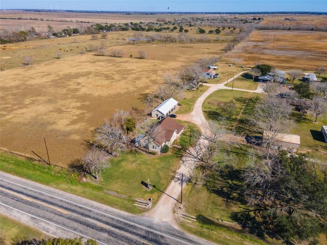 10553 S State Highway 71, Danevang, TX 77437