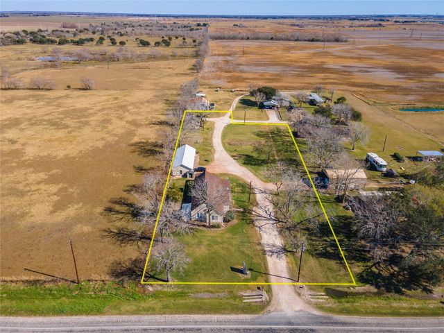 10553 S State Highway 71, Danevang, TX 77437