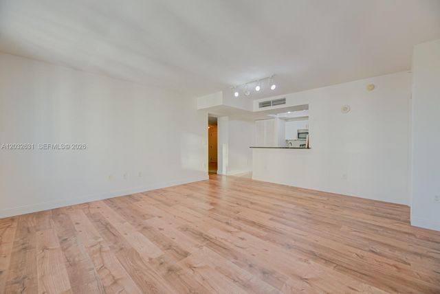 7350 SW 89th Street 2110S, Miami, FL 33156