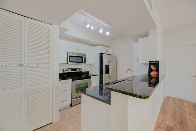 7350 SW 89th Street 2110S, Miami, FL 33156