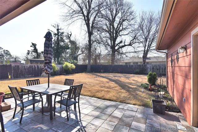 1810 W Independence Street N, Tulsa, OK 74127