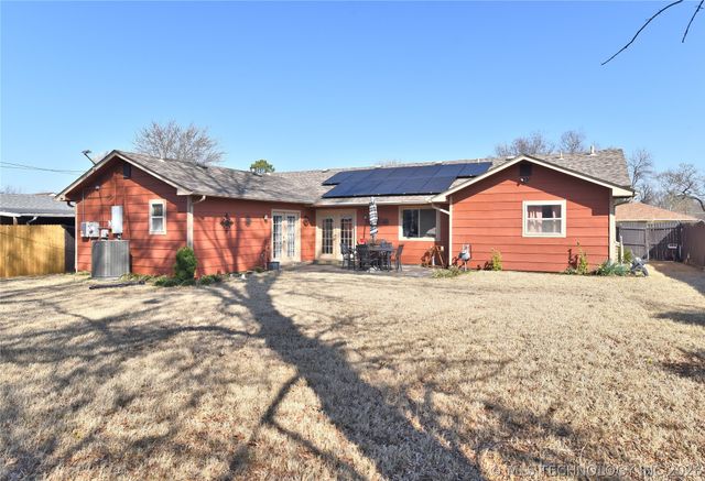 1810 W Independence Street N, Tulsa, OK 74127