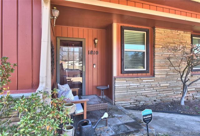 1810 W Independence Street N, Tulsa, OK 74127