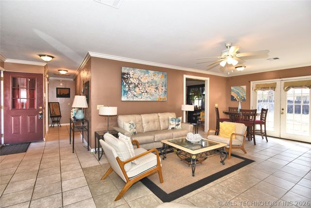 1810 W Independence Street N, Tulsa, OK 74127