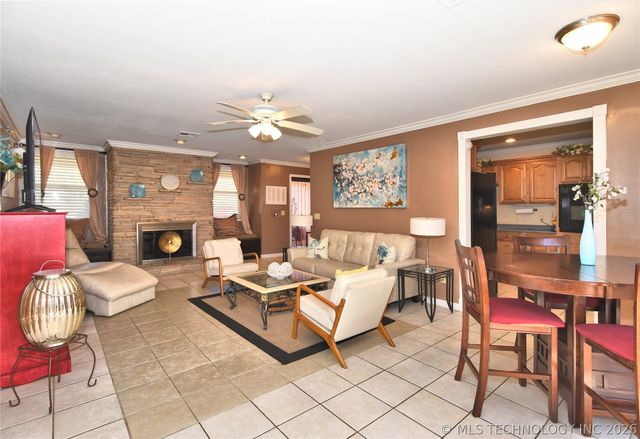 1810 W Independence Street N, Tulsa, OK 74127