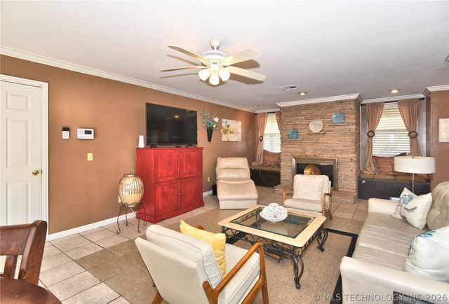 1810 W Independence Street N, Tulsa, OK 74127