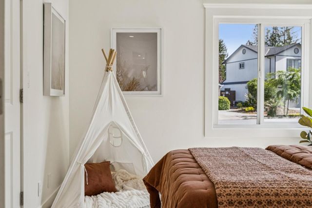 2614 Ohio Avenue, Redwood City, CA 94061