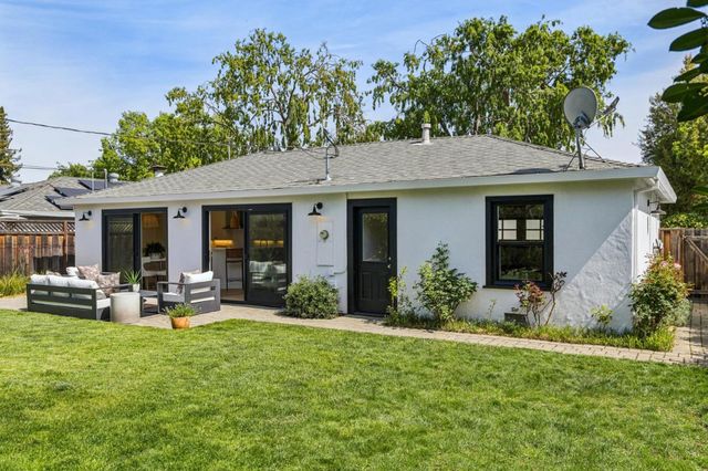 2614 Ohio Avenue, Redwood City, CA 94061