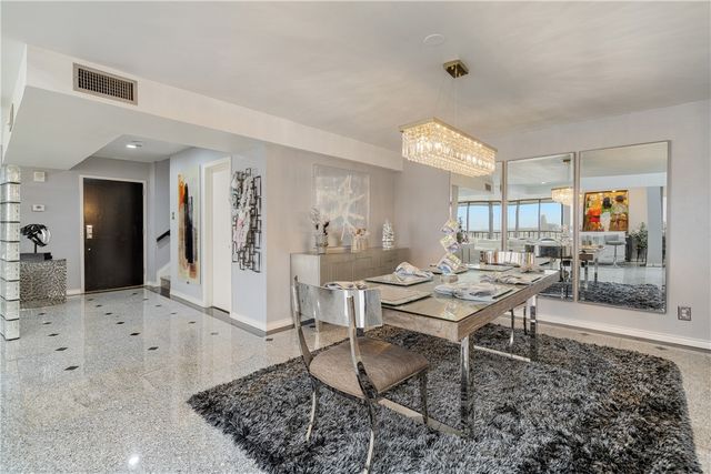 1400 Ocean Dr 1104A, Corpus Christi, TX 78404