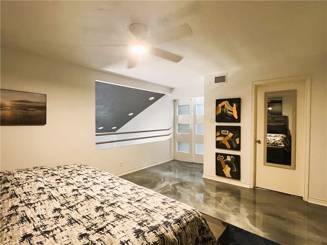 1400 Ocean Dr 1104A, Corpus Christi, TX 78404