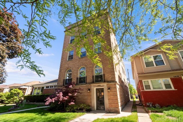 1414 Dobson Street 1, Evanston, IL 60202