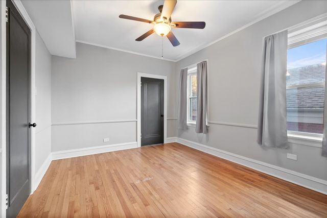 1414 Dobson Street 1, Evanston, IL 60202