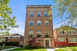 1414 Dobson Street 1, Evanston, IL 60202