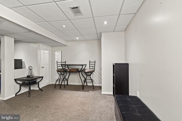 212 RIVER CT, Fieldsboro, NJ 08505