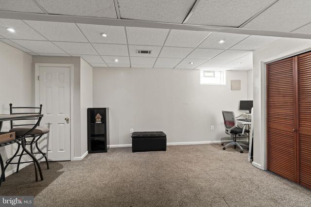 212 RIVER CT, Fieldsboro, NJ 08505