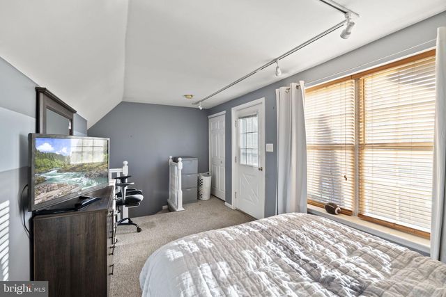 212 RIVER CT, Fieldsboro, NJ 08505