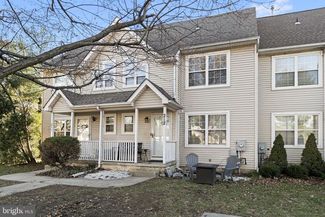 212 RIVER CT, Fieldsboro, NJ 08505