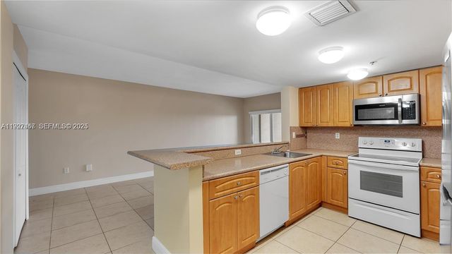 120 S Douglas Rd 505, Medley, FL 33134