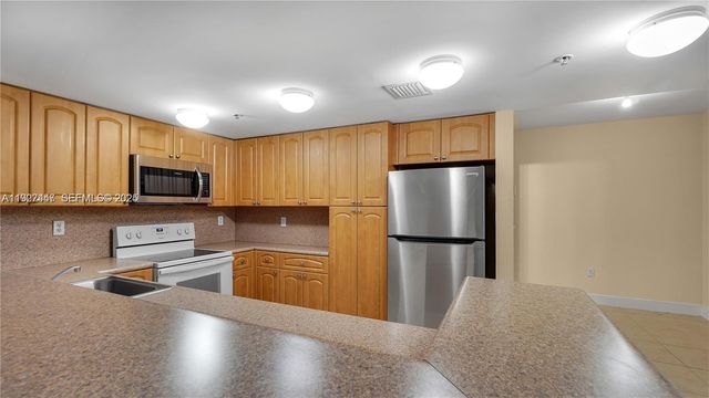 120 S Douglas Rd 505, Medley, FL 33134