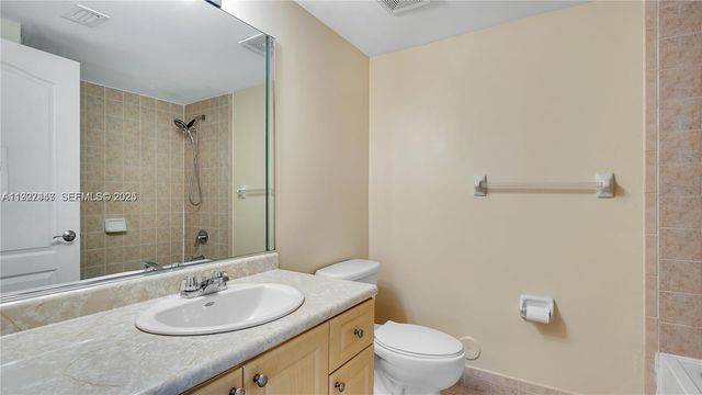 120 S Douglas Rd 505, Medley, FL 33134