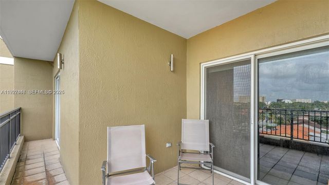 120 S Douglas Rd 505, Medley, FL 33134