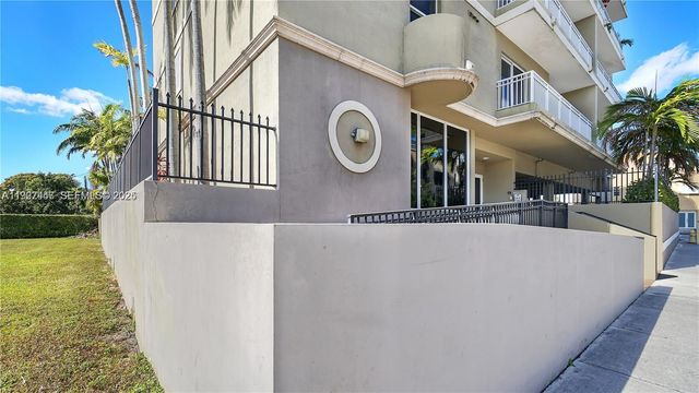 120 S Douglas Rd 505, Medley, FL 33134