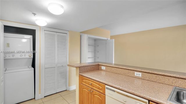 120 S Douglas Rd 505, Medley, FL 33134