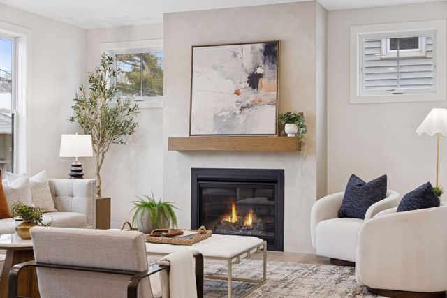 330 11th Avenue N, Hopkins, MN 55343