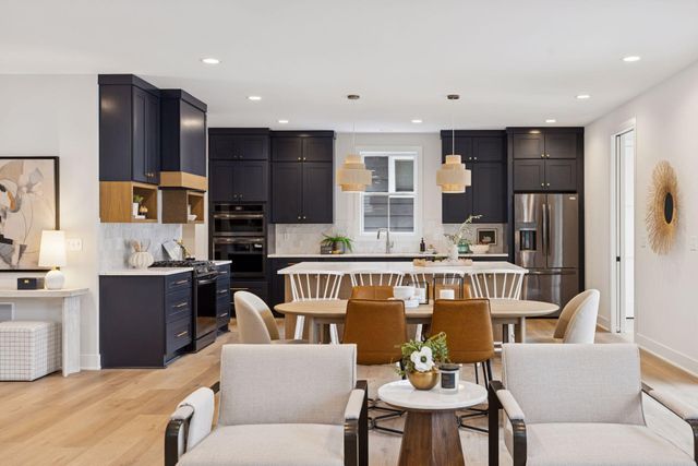 330 11th Avenue N, Hopkins, MN 55343