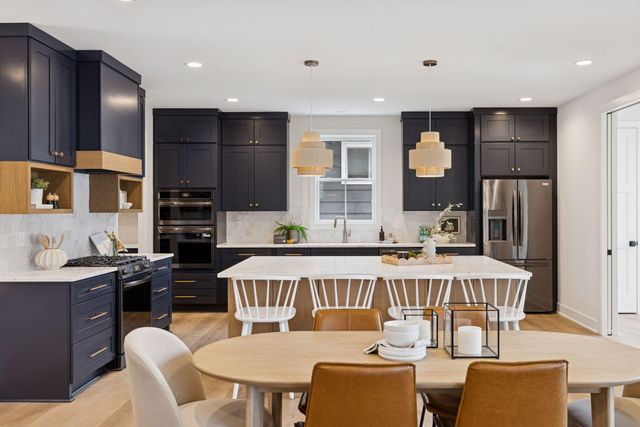 330 11th Avenue N, Hopkins, MN 55343