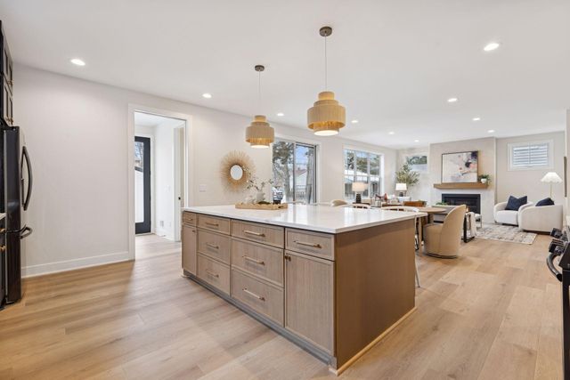 330 11th Avenue N, Hopkins, MN 55343