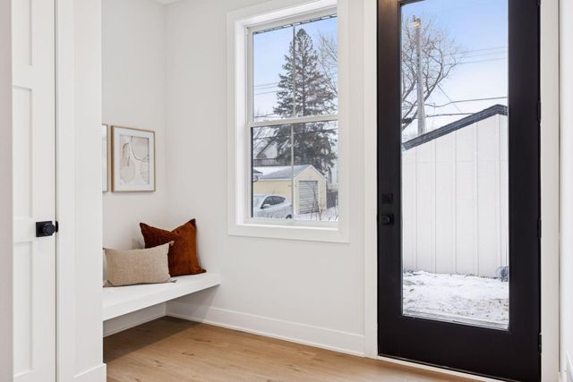 330 11th Avenue N, Hopkins, MN 55343