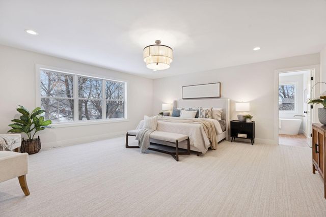 330 11th Avenue N, Hopkins, MN 55343