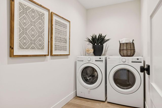 330 11th Avenue N, Hopkins, MN 55343